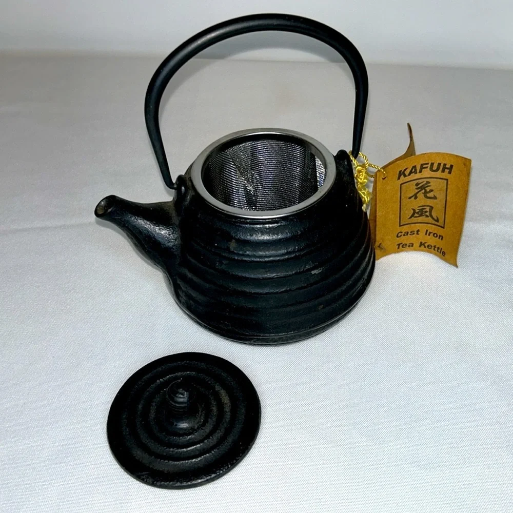 KAFUH Cast Iron Tea Kettle, 2 pounds 6.7 ounces Black 5.5” L x 6” T x 4.5” W